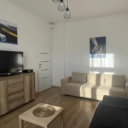 Przytulne 3city W Sopocie Dla Czterech Osob Z Wanna By Renters ソポト